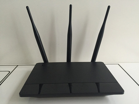 當(dāng)路由器出現(xiàn)光纖不達(dá)標(biāo)、掉線等情況時，可以這樣處理