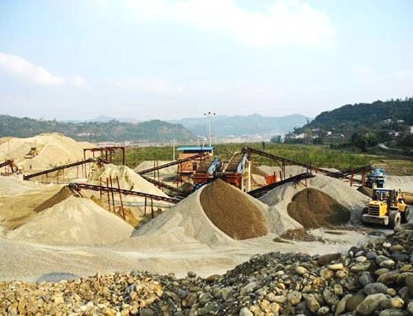 砂石場安裝AI視頻監(jiān)控系統(tǒng)，實現(xiàn)監(jiān)控服務(wù)的“蛻變”